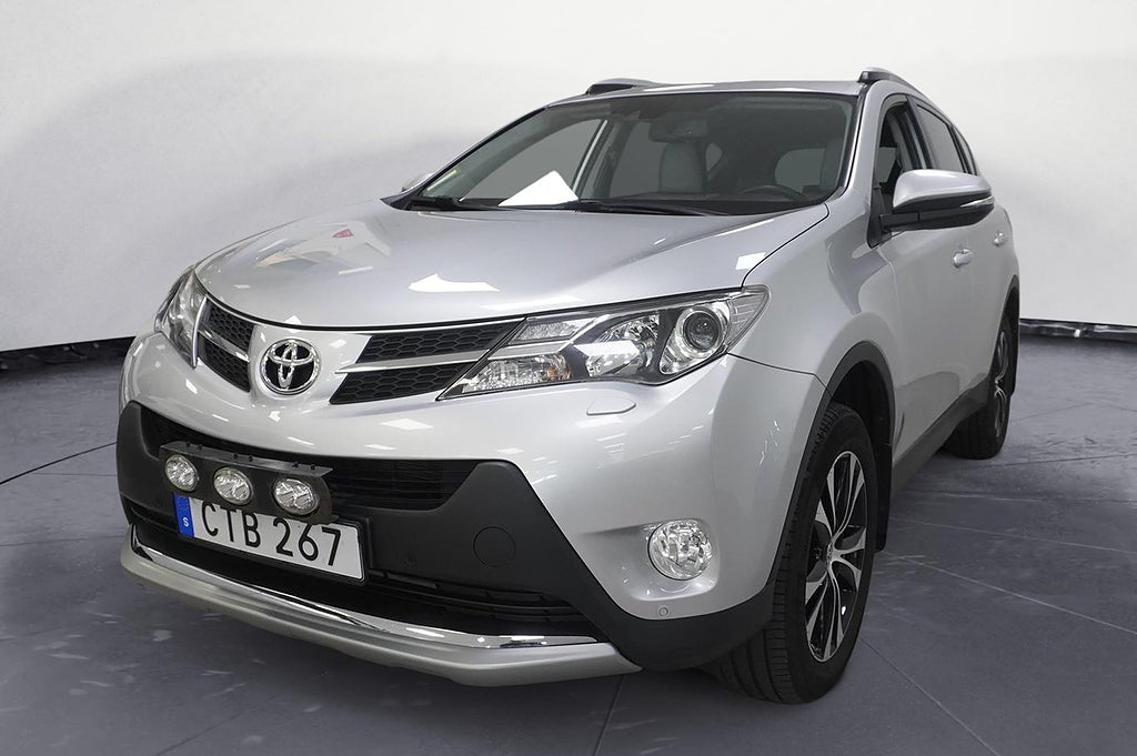 Toyota RAV4 2.0 Dual VVT-i Executive AWD 151hk Drag