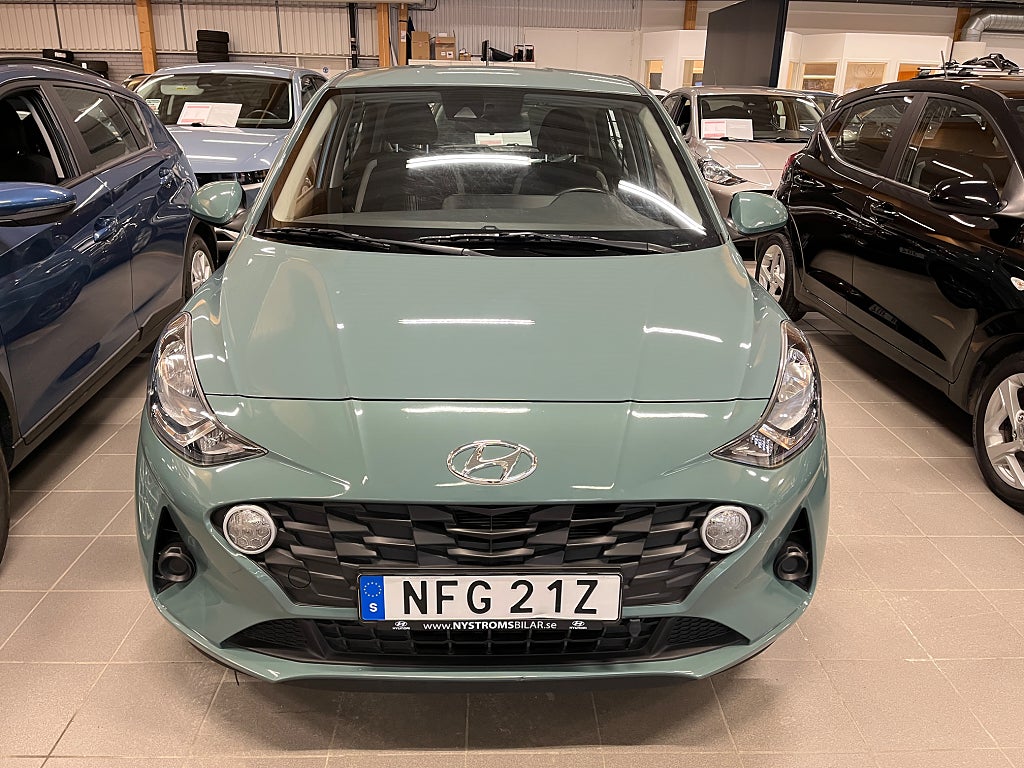 Hyundai i10 5-d / Värmare / CarPlay / Blåtand / Rattvärme / V-hjul