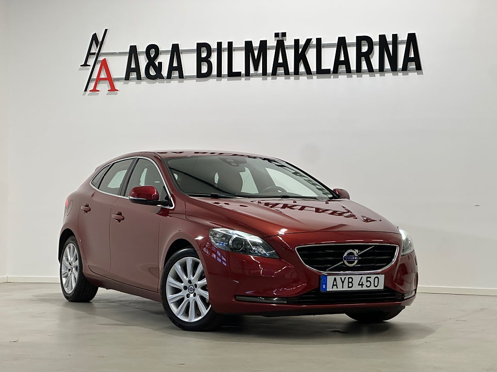 Volvo V40 T3 Momentum 