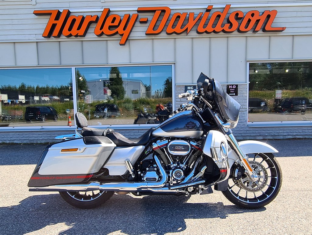 Harley-Davidson Street Glide CVO 117 810 mil " FRI FRAKT " 