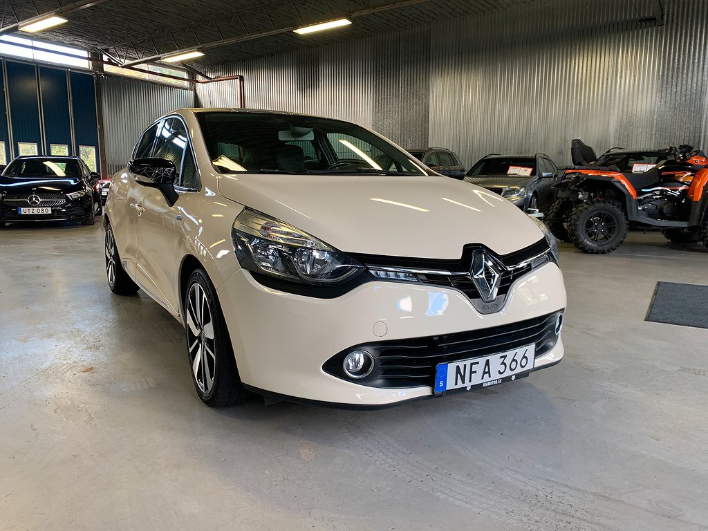 Renault Clio 0.9 TCe Euro 6 KAMPANJRÄNTA 3,95%