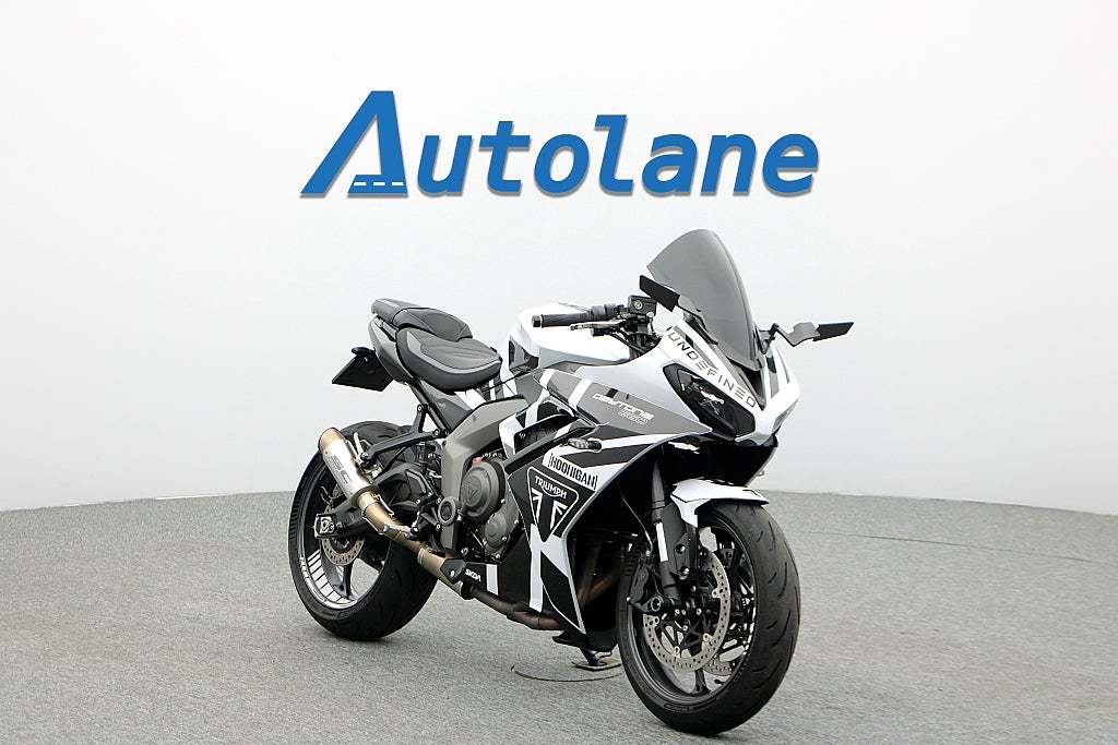 Triumph Daytona 660 *SC Project, Quickshifter, Körlägen 
