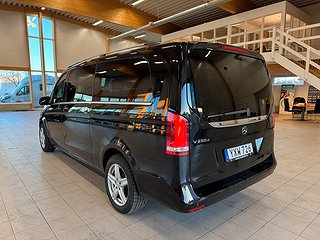 Minibuss Mercedes-Benz V 6 av 16