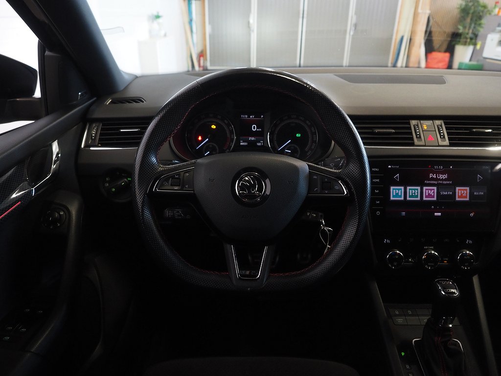 Skoda Octavia Kombi 2.0 TDI 4x4 RS Premium Drag B-Kam D-Värm 2018