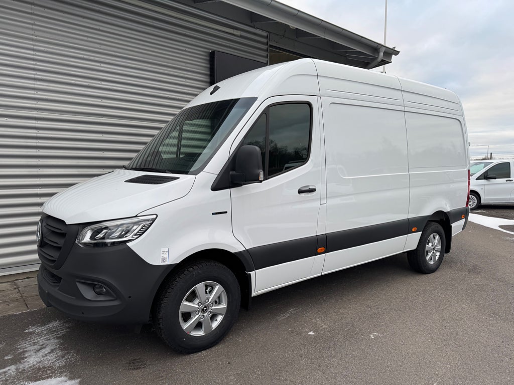 Mercedes-Benz Sprinter eSprinter 320 Skåp A2 SELECT 81 kWh