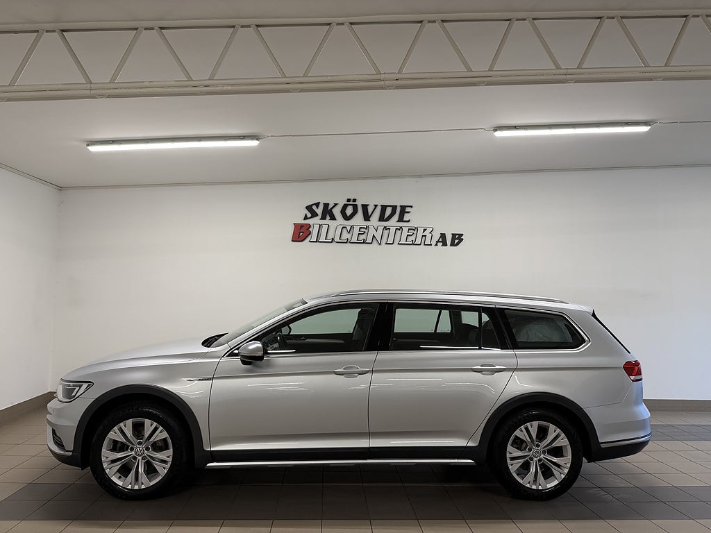 Volkswagen Passat Alltrack 2.0TDI 190hk 4Motion/Nyservad/M-Värmare/Adaptiv Farthål