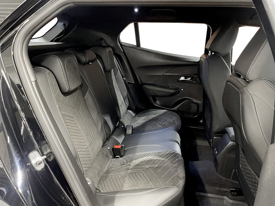 Bild på Peugeot 2008 GT 1.2 PT 130hk Aut - B-KAMERA,ELSTOL,NAVI