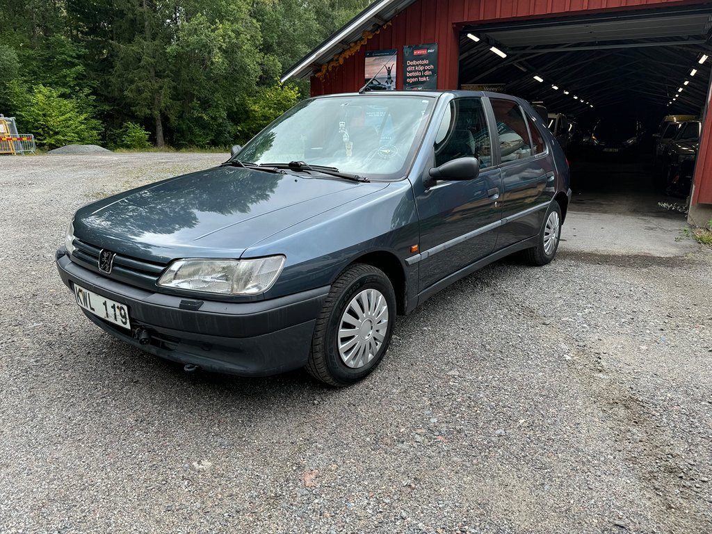 Peugeot 306 Xr 5-dörrar 1.6 8600Mil Nybesiktigad 