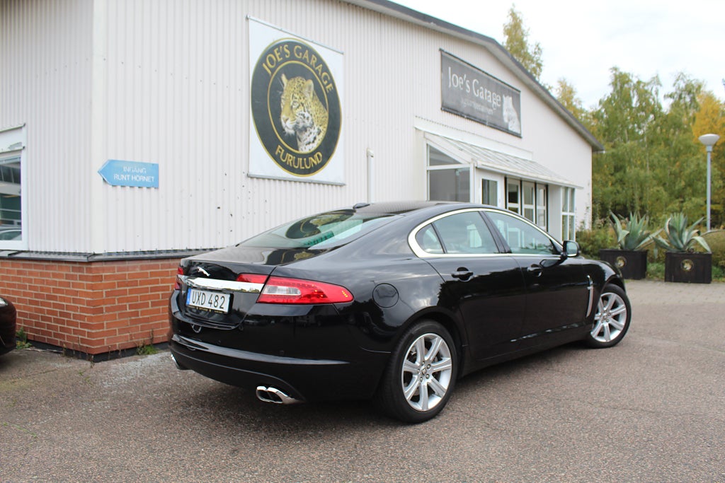 Jaguar XF 3.0 V6 D, extremt fin lågmilare, ny kamrem+service