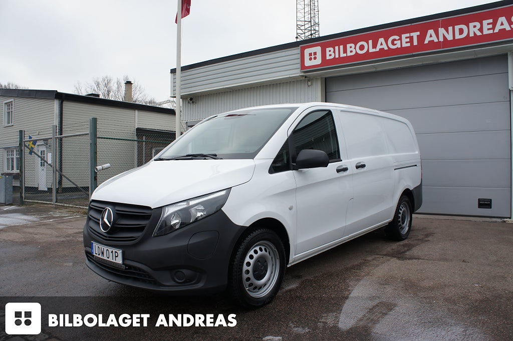 Mercedes-Benz eVito 112 60KWH CCS Snabbladdning Moms Leasbar Lång