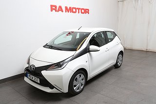 Halvkombi Toyota Aygo 1 av 22