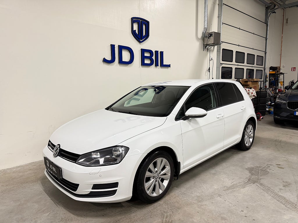 Volkswagen Golf 5-dörrar 1.6 TDI Masters Bkamera Drag Nyservad 105hk