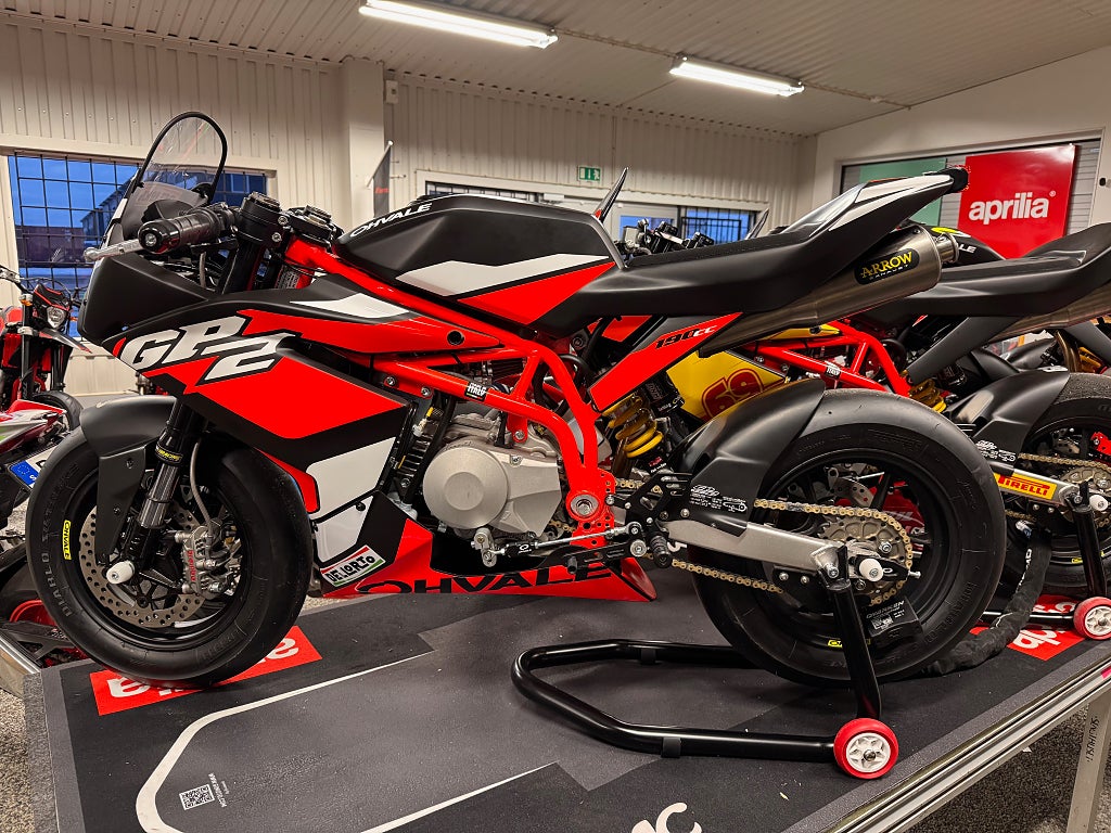 Övriga OHVALE GP-2 RACE 190 Daytona 4 Speed with Top Features - Model 2