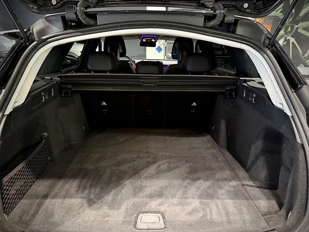 Mercedes-Benz C 220 d 4MATIC Avantgarde Värmare Drag Advancedpaket Plus - bild 23