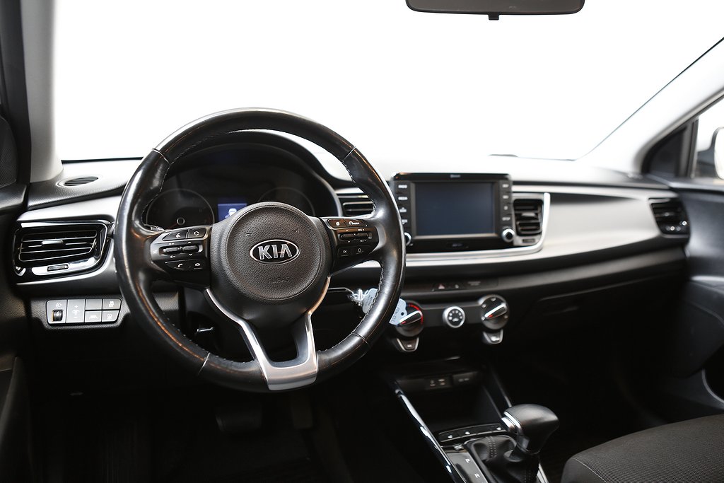 Kia Rio 1,4 Launch Edition Aut 5D Navi CarPlay Motorvärmare 2017