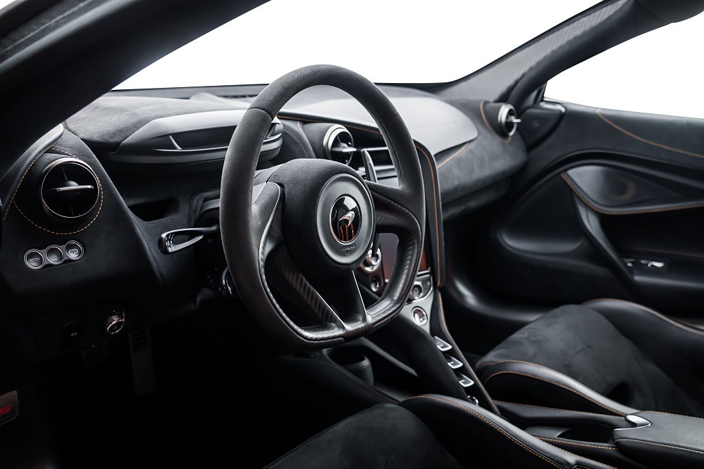 Gallery image 11 of 18