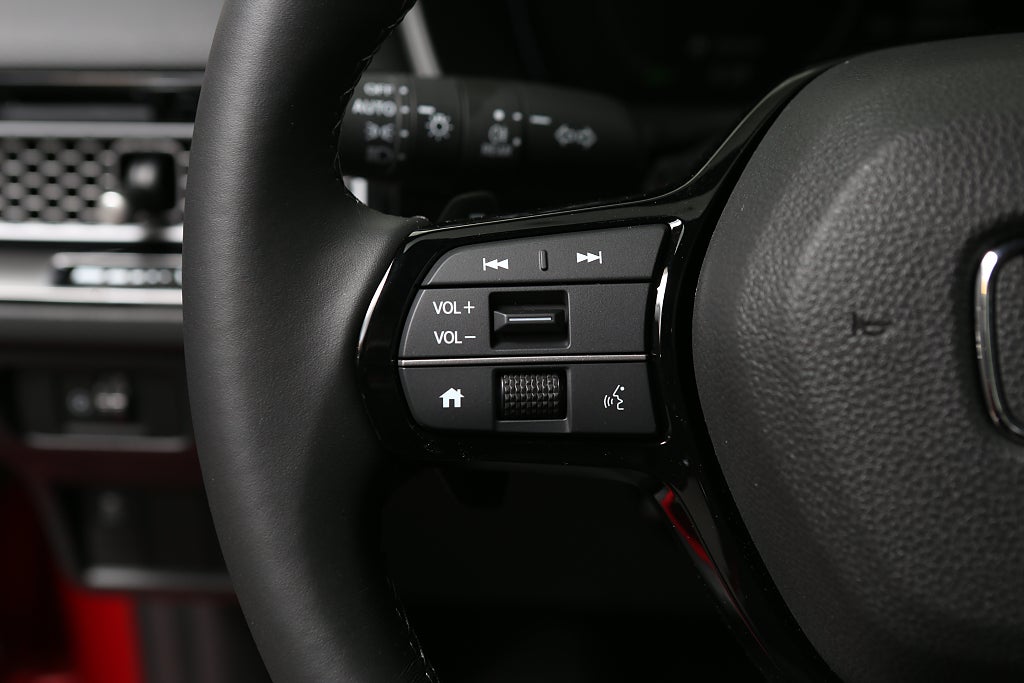 Honda Civic FACELIFT | Elegance | FullHybrid 184Hk 2026