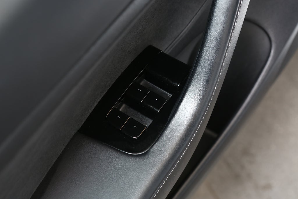 Tesla Model 3 Standard Range Plus 258hk Panorama 2020