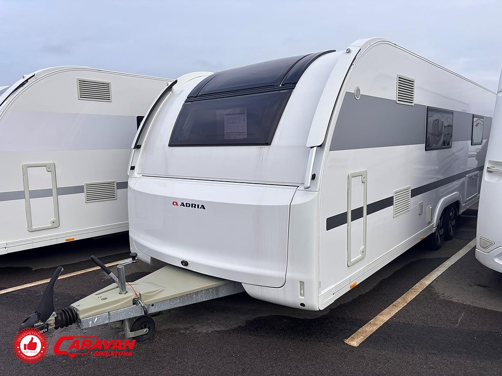 Adria Alpina 753 HK / Frontkök / 3-våningssäng / ALDE / Panoramatak