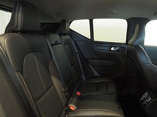 SUV Volvo XC40 14 av 23