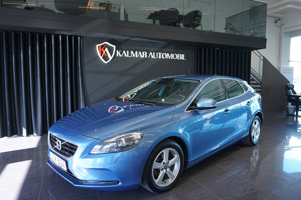 Volvo V40 D2 Momentum 115hk Svensksåld