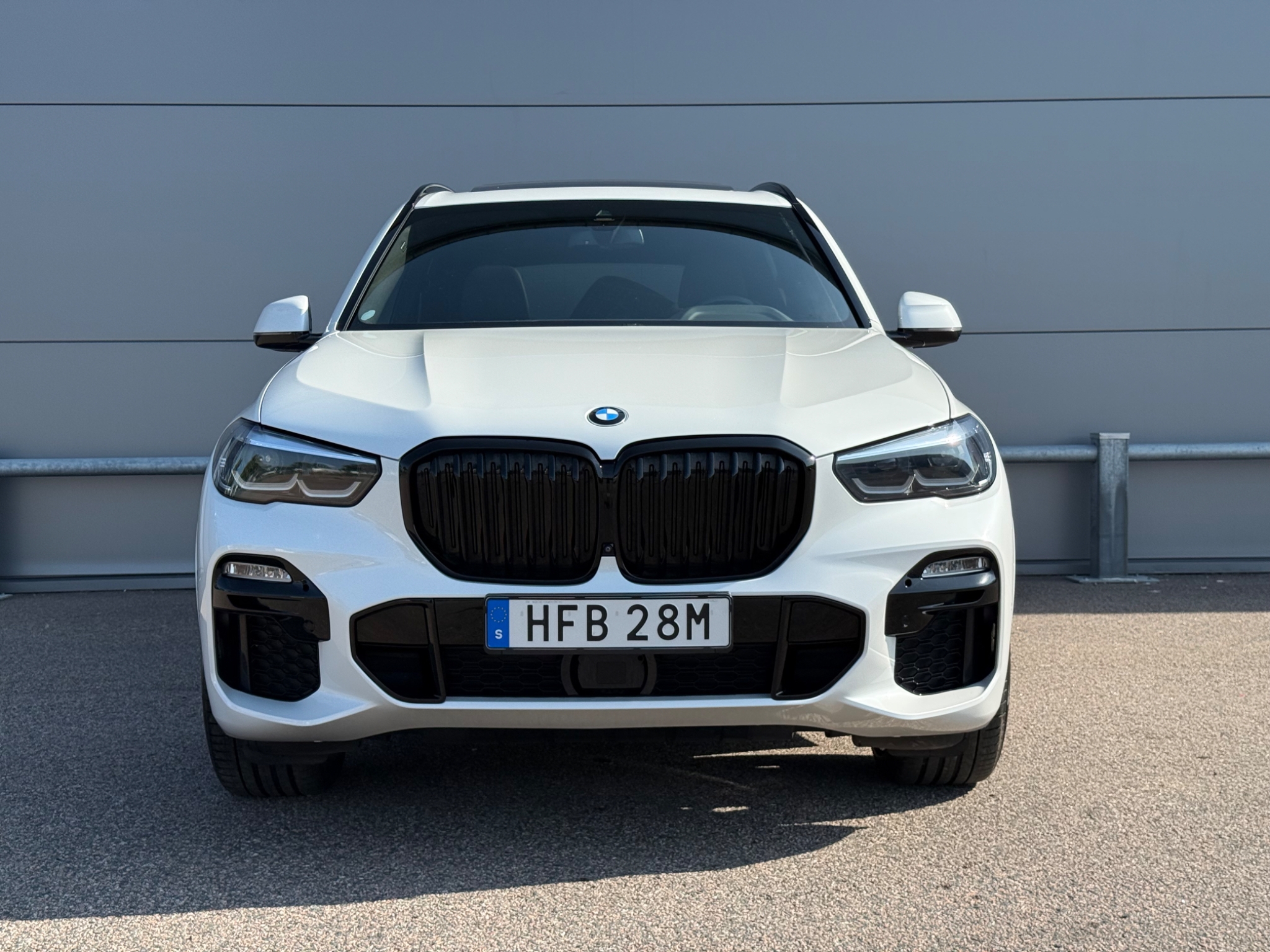BMW X5 xDrive45e M sport / B&W 2021, photo 4/10