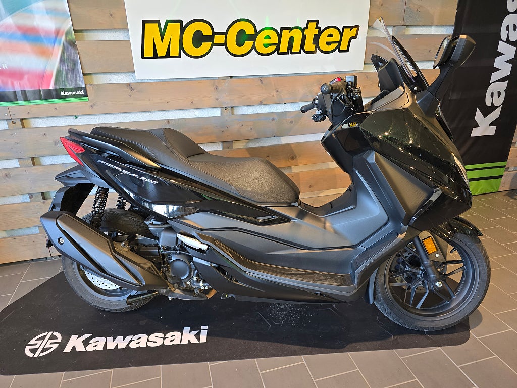 Honda Powersports NSS350 Forza 350