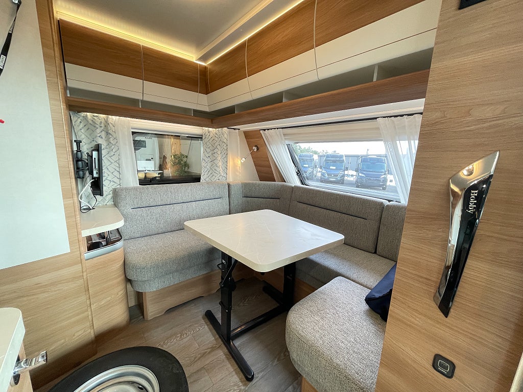 Hobby 460 LU De Luxe / Köp nu – hämta till våren! - Hobby