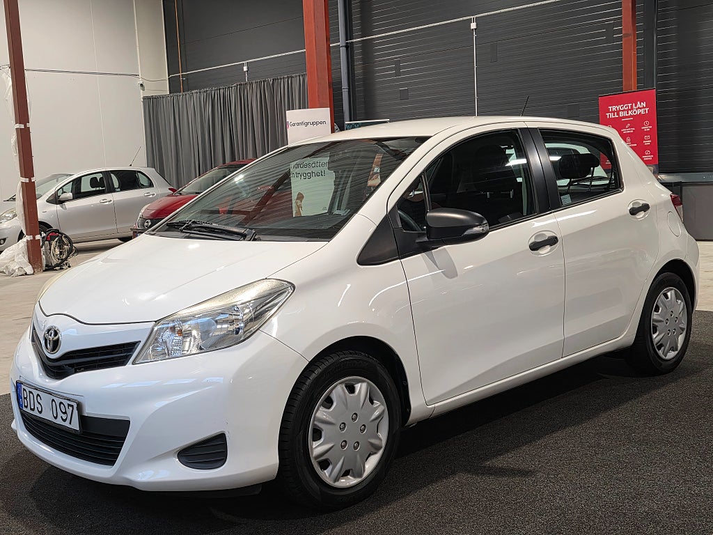 Toyota Yaris 5-dörrar 1.0 VVT-i Life Euro 5 733kr/mån 