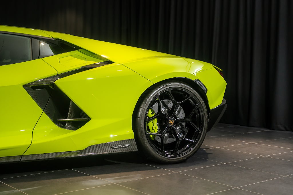 Gallery image 23 of 28