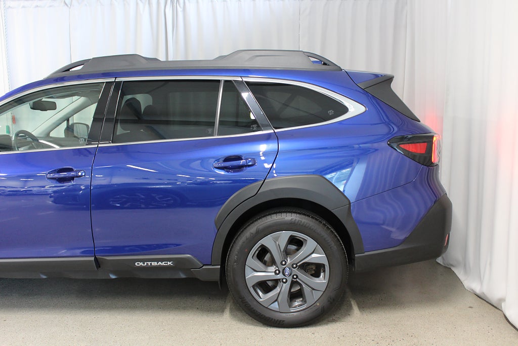 Subaru Outback 2.5 4WD 169HK XFuel Limited, Drag, Skinn, Navi, 3,99%