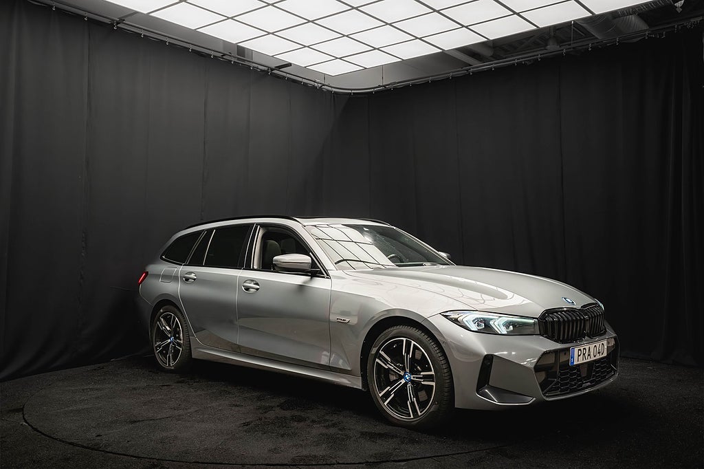 BMW 330e xDrive M Sport PANORAMA LÄDER DRAG KAMERA ADAPTIV-FART