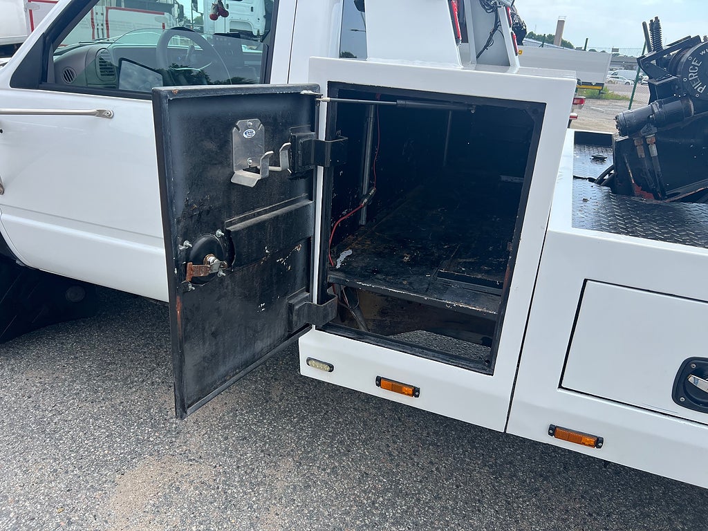 GMC SIERRA C3500 HD Garagebärgare