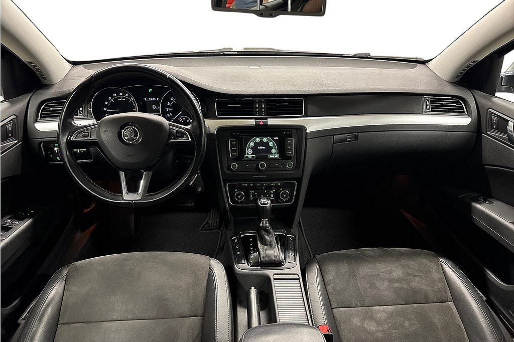 Skoda Superb Superb, 2.0 TDI 4X4 Elegance, Drag, Navi, 2 brukare