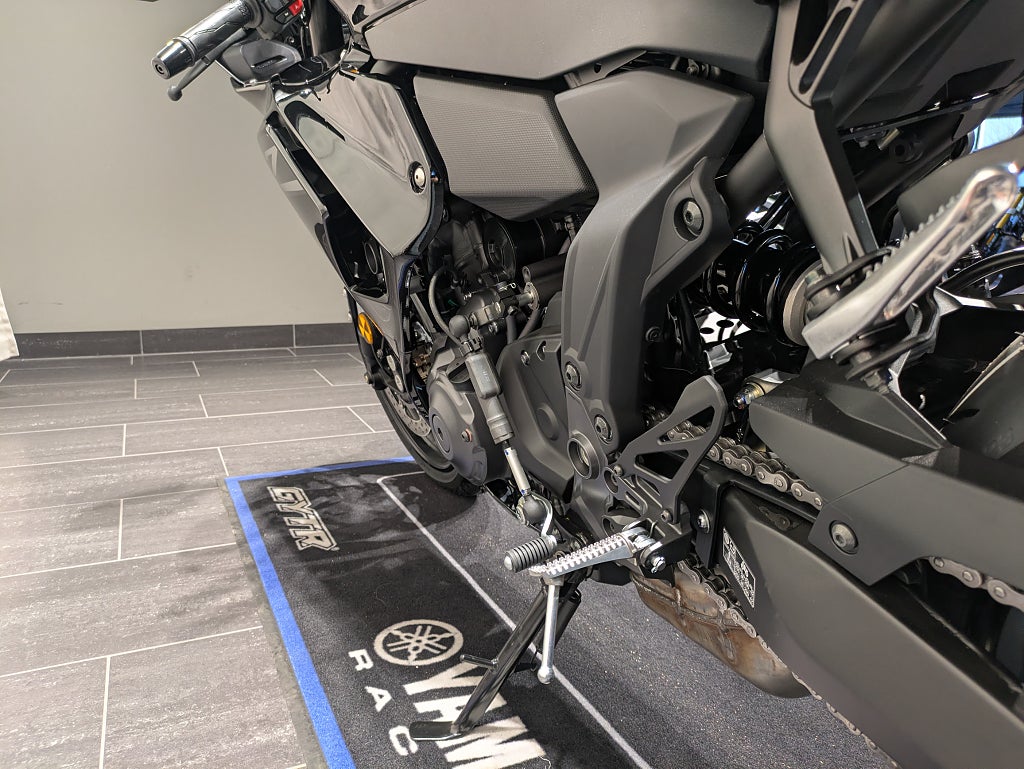 Yamaha YZF-R7 Tech Black / Räntekampanj 3,45% / Omgående lev!