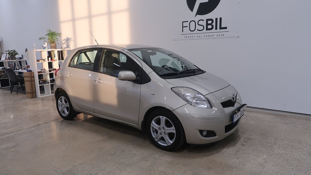Toyota Yaris 5-dörrar 1.33 Dual VVT-i Nyservad