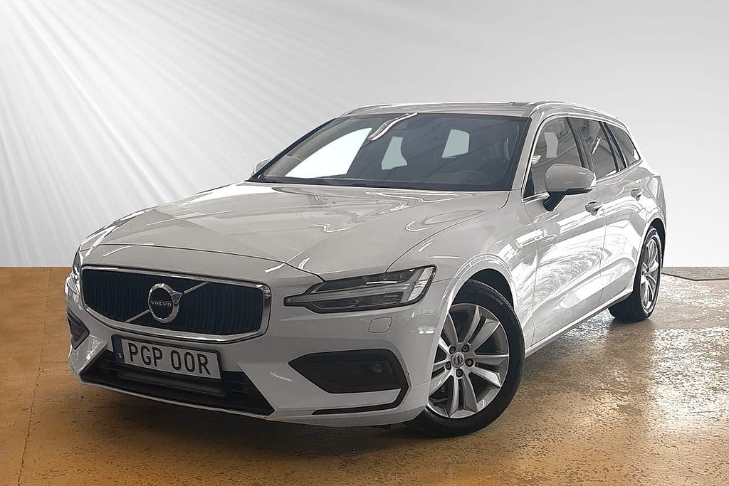 Volvo V60 B4 Diesel Momentum Adv SE DRAG B-KAM CARPLAY