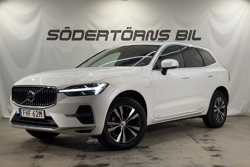 Volvo XC60 RECHARGE T6 AWD CORE DRAG PANO GOOGLE KAMERA MOMSBIL