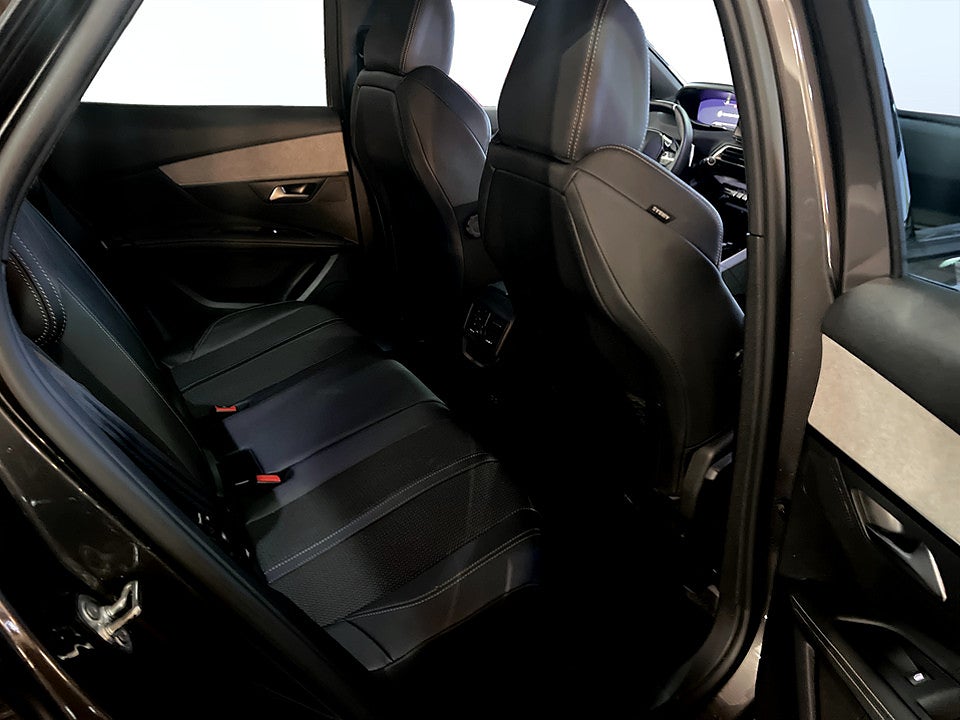 Bild på Peugeot 3008 GT Black Pack 1.2 PT Aut B-KAMERA CARPLAY 130hk