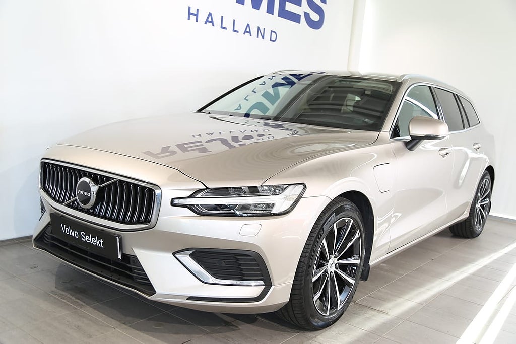 Volvo V60 T6 Plus Bright Edition |Drag |Kamera |Läder |Elstol |Mörkton