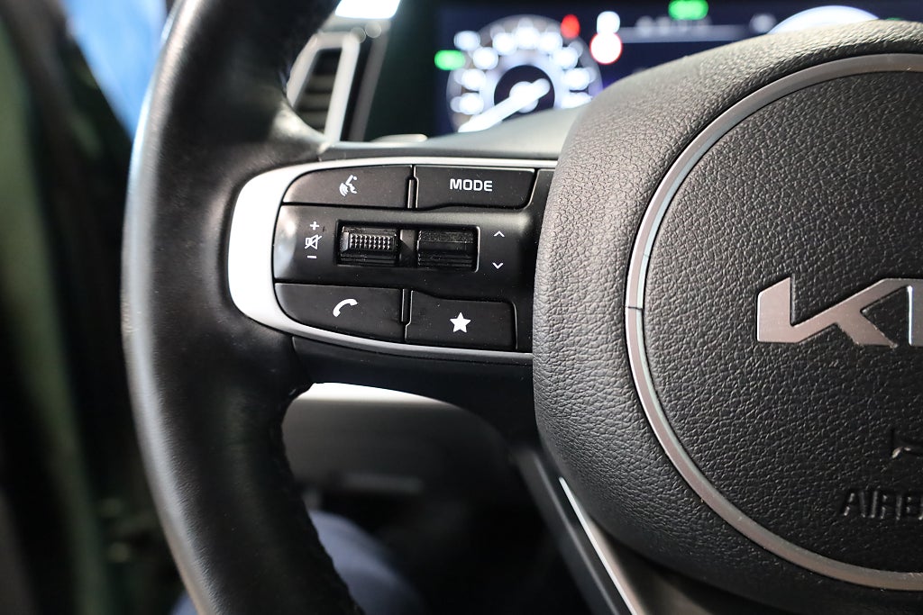 Kia Sportage PHEV Advance 360° Navi CarPlay Rattvärme Keyless 2023