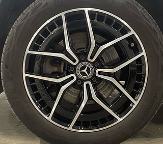 SUV Mercedes-Benz EQA 8 av 14