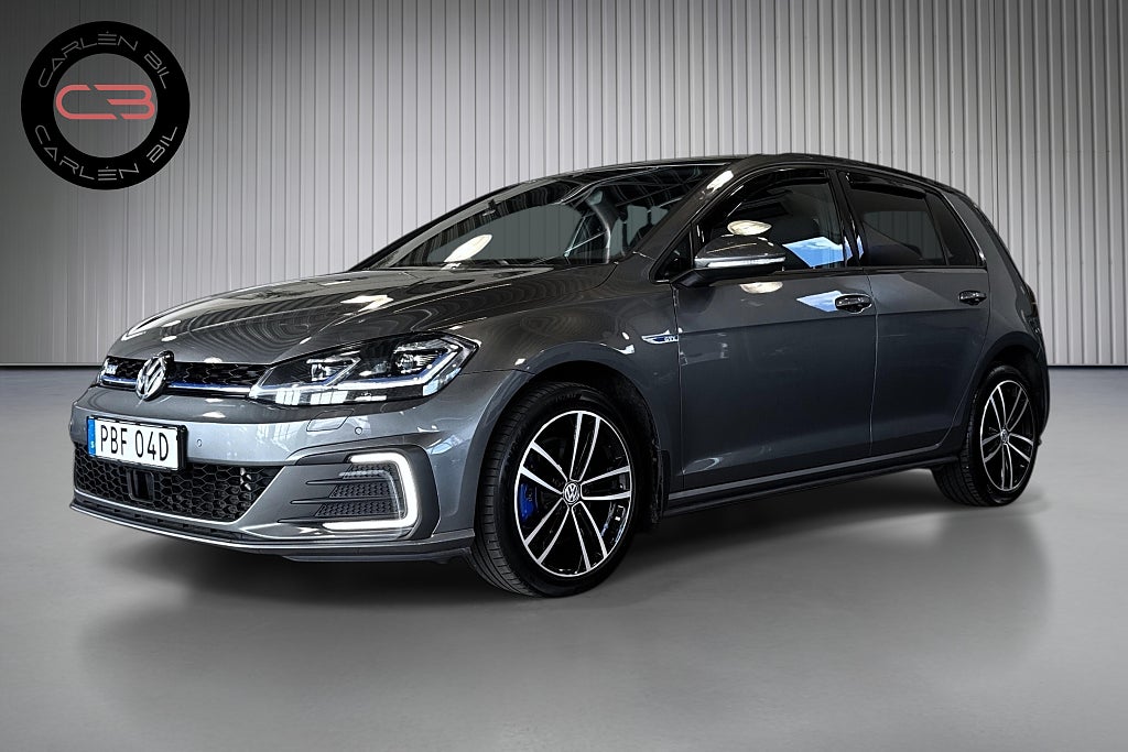 Volkswagen Golf GTE 1.4 TSI Värmare Drag Adaptiv-fart CarPlay Ambient