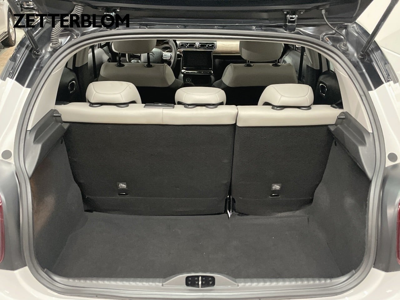 Citroen C3 1.2 PureTech EAT Automat 2022, bild 6/50