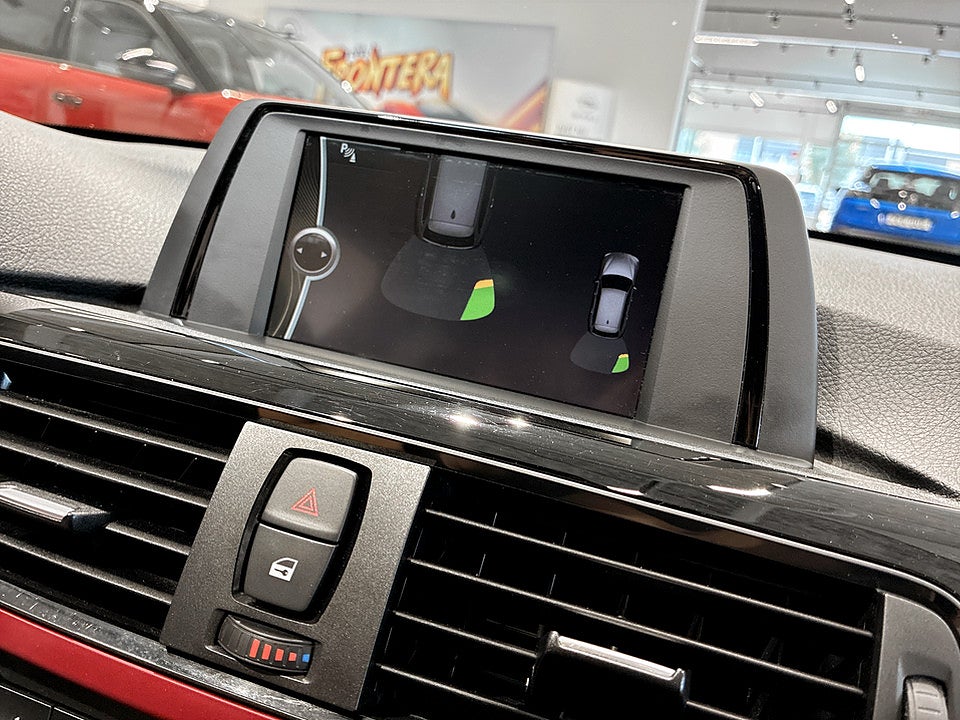 Bild på BMW 328i Touring Sport Line 245hk BACKSENSORER