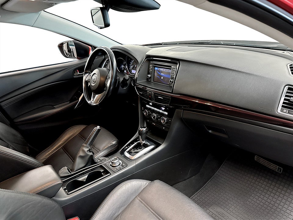 Bild på Mazda 6 Wagon Optimum 2.2 SKYACTIV-D 175hk Aut B-KAMERA ELSTOL