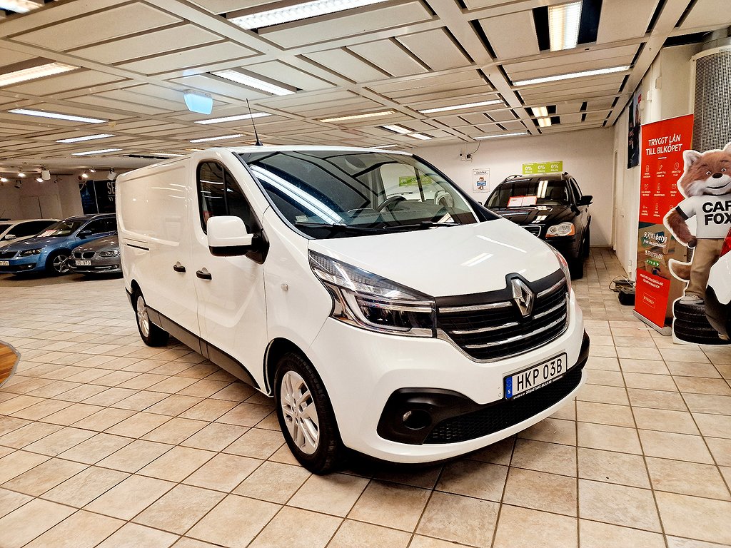 Renault trafic Skåpbil 3.0t 2.0 dCi Euro6 drag Nybesiktigad 