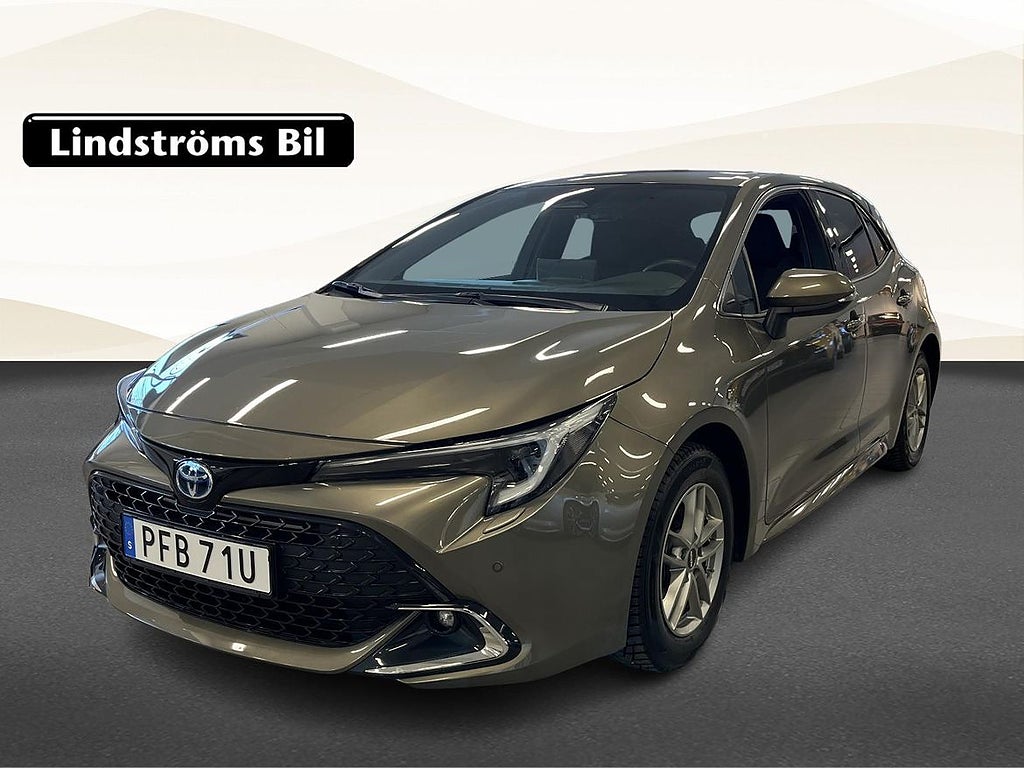 Toyota Corolla Hybrid Style Pluspaket 1.8 140hk S&V-Hjul