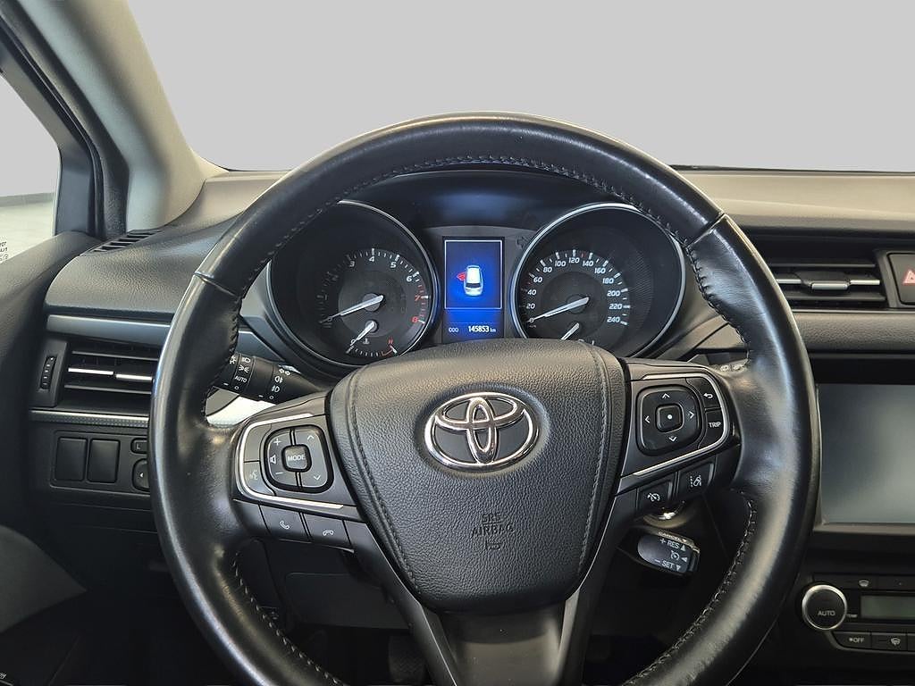 Toyota Avensis 2015 - miniatyr 9