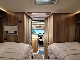 Husbil-integrerad Kabe IMPERIAL Ri 810 LGB 27 av 36